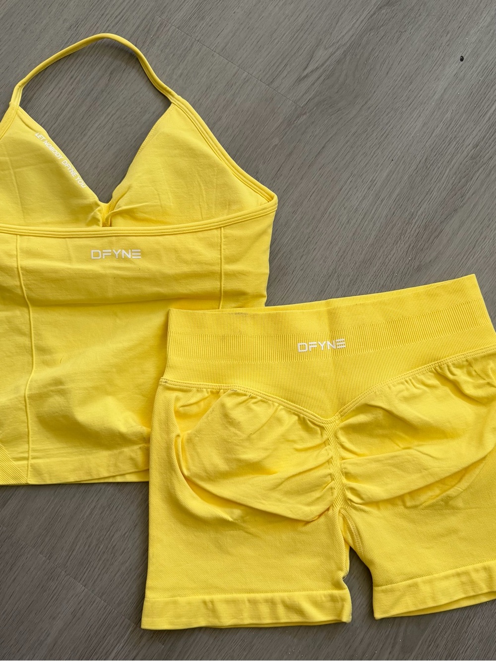 DFyne yellow impact sports bra and shorts set - Picture 2 of 8
